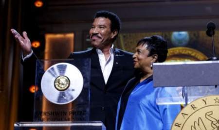 Lionel Richie is one of the wealthiest musician of all time